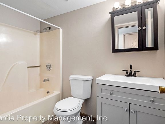 5th image of 4269 Bates St Unit B