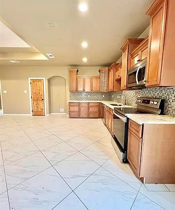 5th image of 12430 Keith Rd