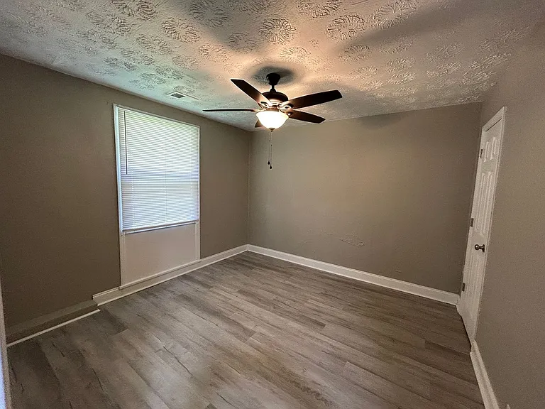 422 Sequoyah Dr — Photo 10