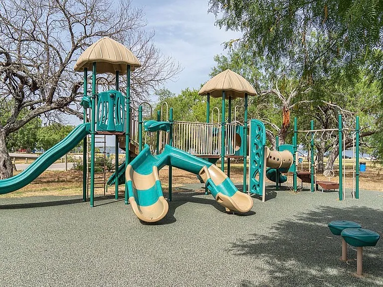 8530 Eucalyptus Hls — Photo 30