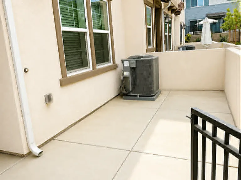 4255 E Carmel Privado — Photo 3
