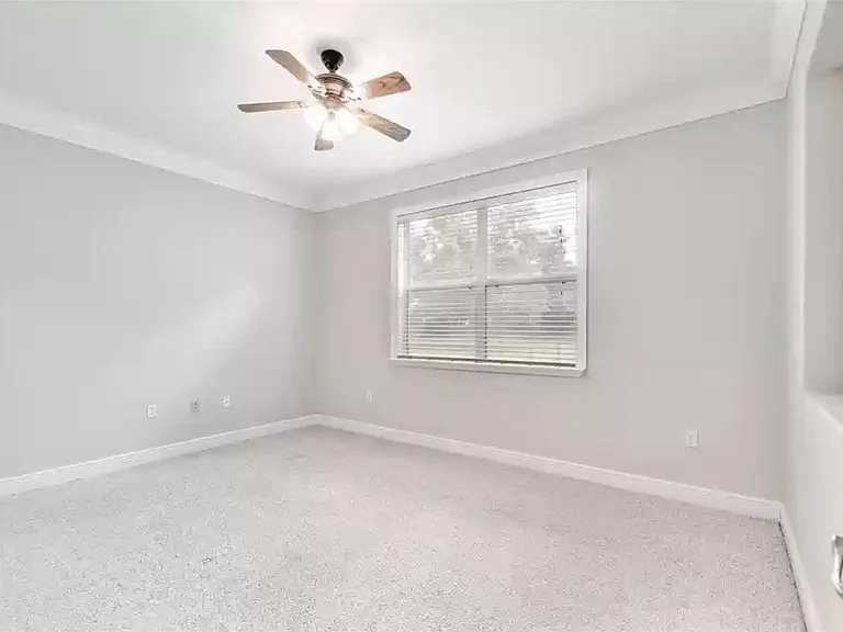 10119 Malpas Point — Photo 20