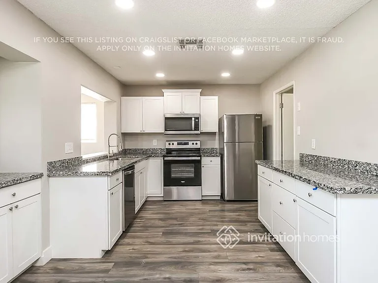 11219 N 41st Ave — Photo 4