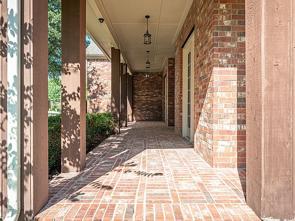 5th image of 205 Creekside Dr