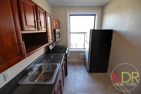 Rented by Next Door Realty NYC | media 30