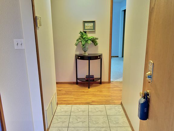 5th image of 10006 18th Street Ct E