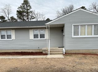 313 W Collings Dr, Williamstown, NJ 08094