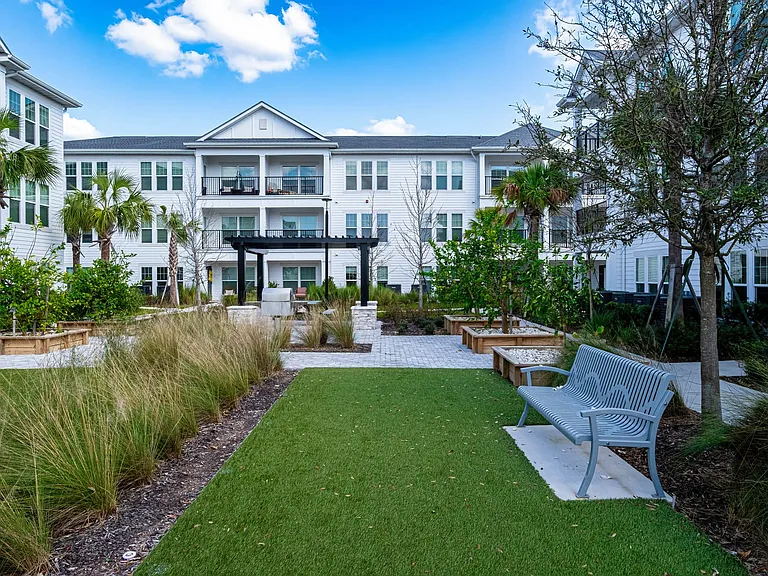 Altis Grand Suncoast Apartments — Photo 68