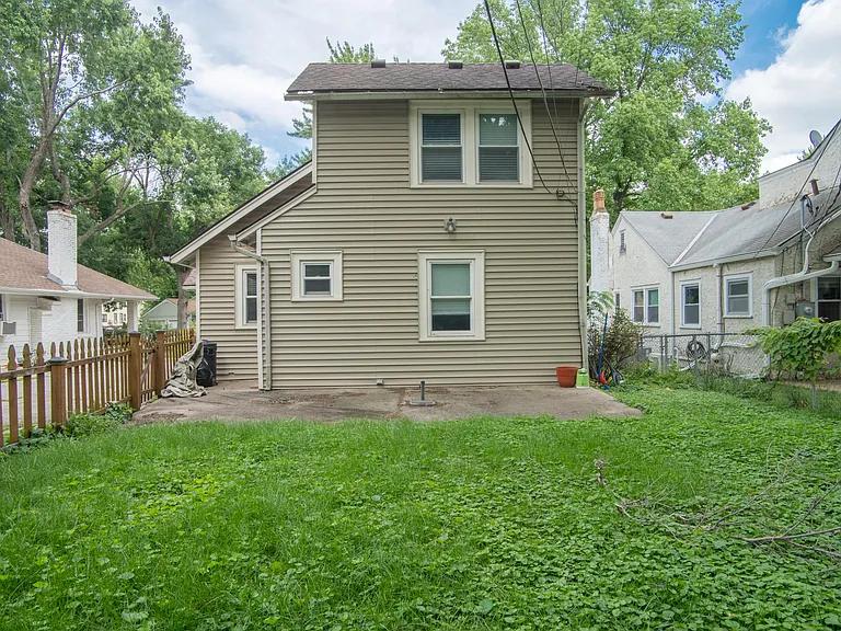 6420 Oak St — Photo 18