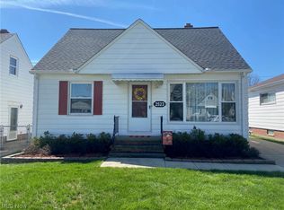 2523 Stanfield Dr, Parma, OH