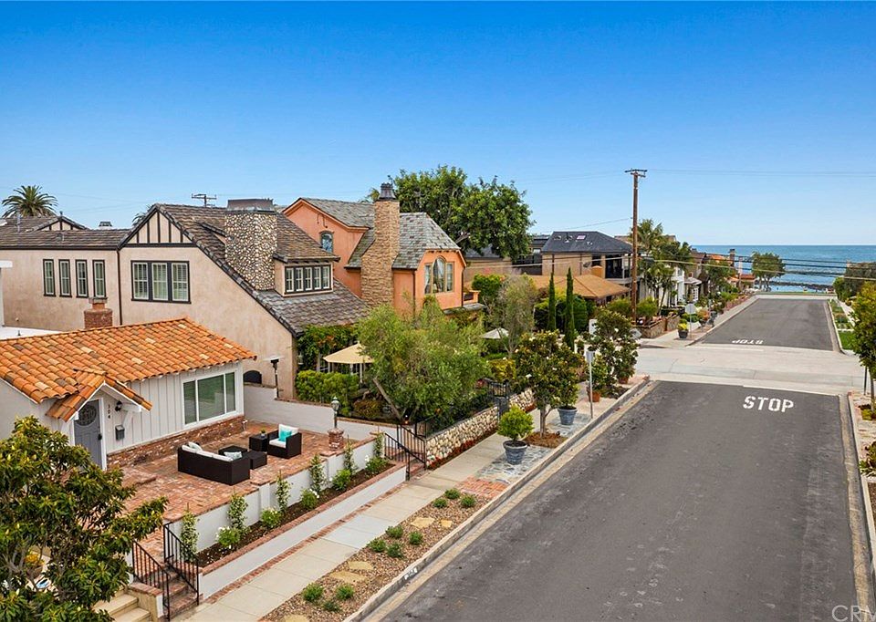 1st image of 304 1/2 Larkspur Ave