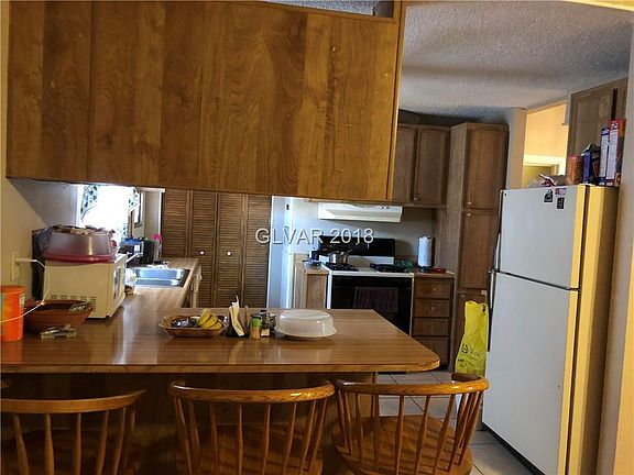 3rd image of 4581 Bingham Ave