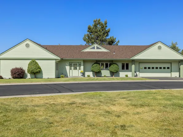 3414 Shield Crest Dr, Klamath Falls, OR 97603