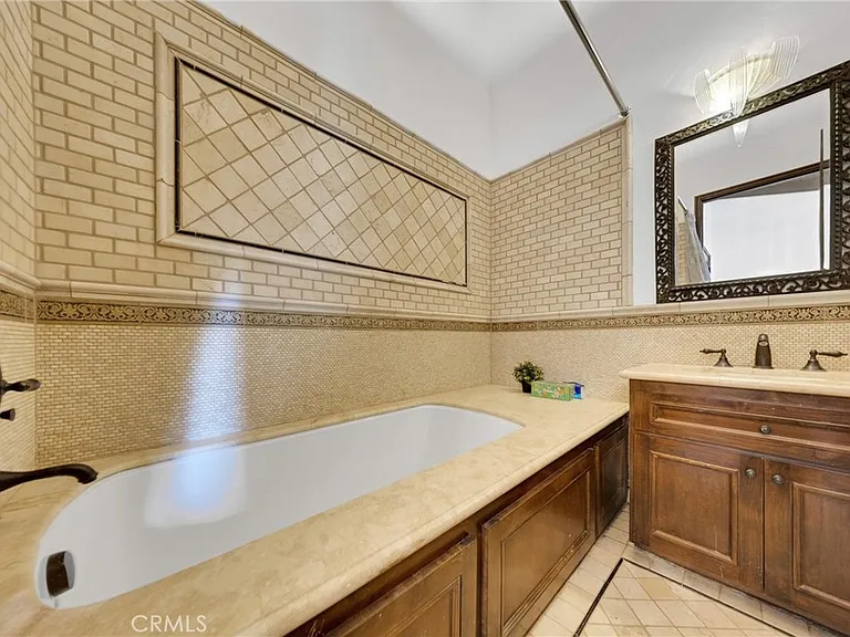 2300 Villa Heights Rd — Photo 38