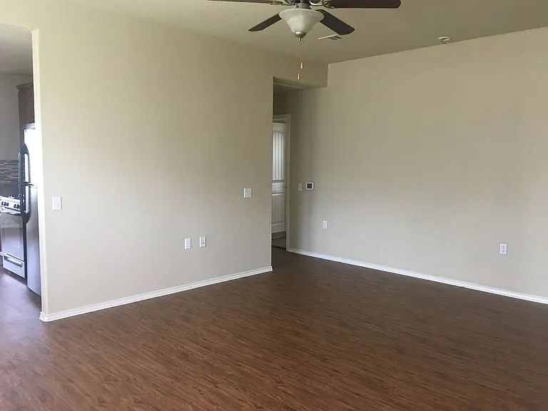 7005 Outfitter Dr — Photo 4