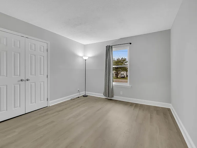 3350 Oak Trees Ct — Photo 7