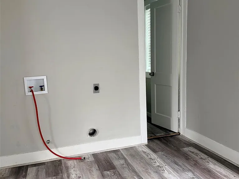 5003 Terry St — Photo 15