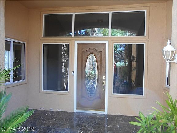 3rd image of 2528 Tigerseye Dr