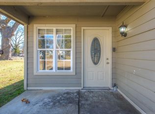 320 W Pine St, Coweta, OK 74429