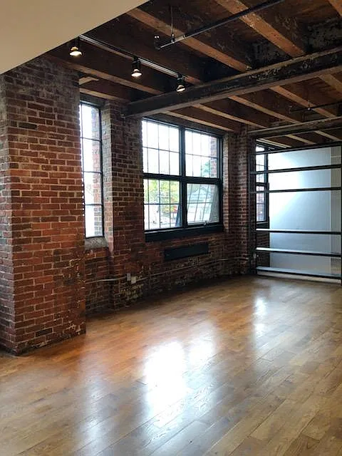 1 bed, 805 sqft, $1,355 — Photo 3