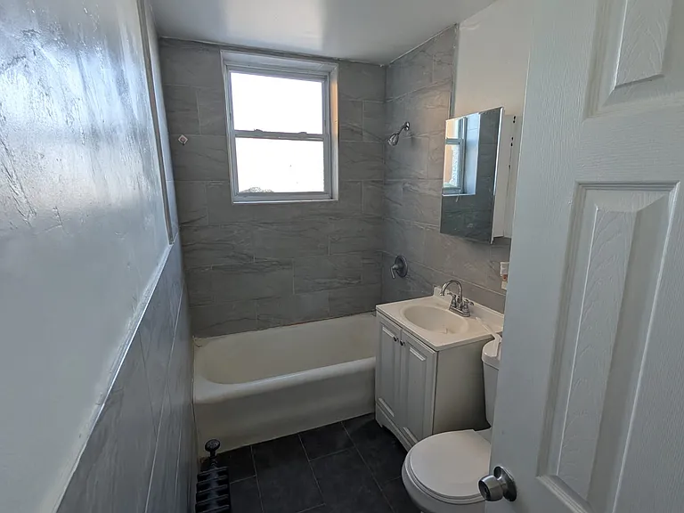 213 S Harrison St #2 — Photo 6