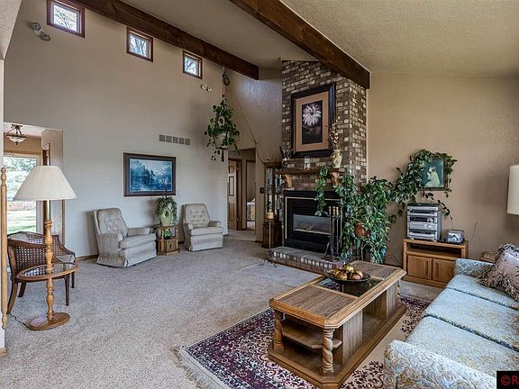 3rd image of 3826 Sioux Ln