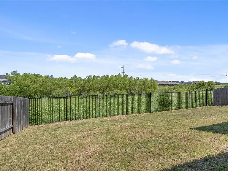 630 Cherrystone Loop — Photo 38