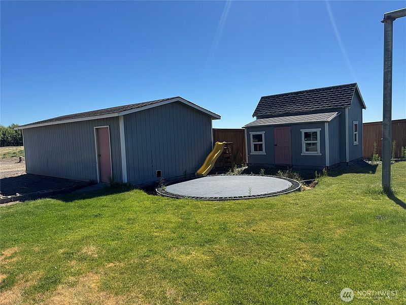 3rd image of 26037 SW Road O