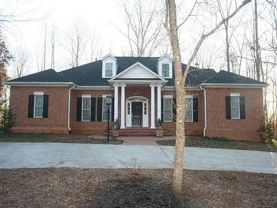 1st image of 273 Jefferson Davis Dr
