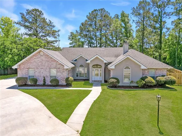 14 Lorio Ln, Mandeville, LA 70448