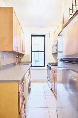 Rented by Bohemia Realty Group | media 7