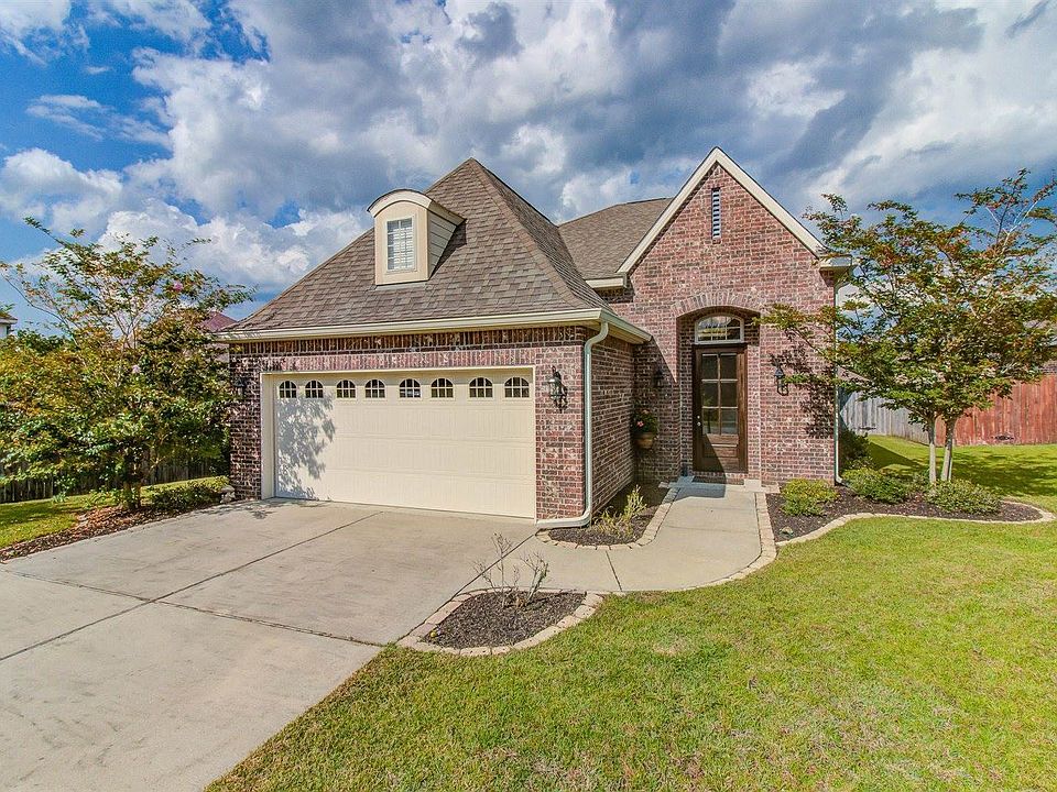 1st image of 17020 Canary Palm Dr