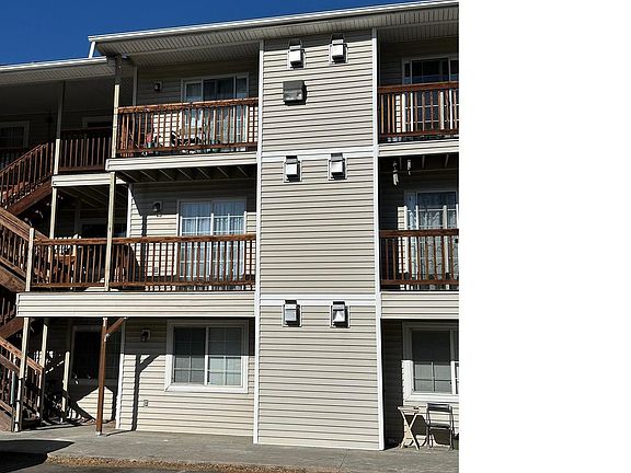 2nd image of 1221 University Avenue Bldg B #202