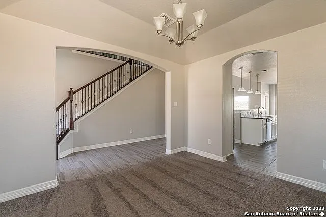 7523 Hays Hl — Photo 17