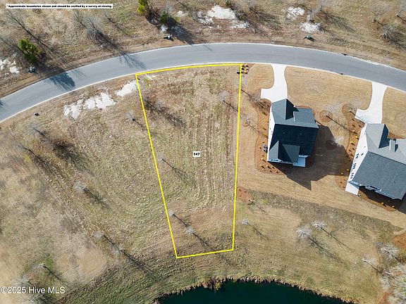 2nd image of 147 Sycamore Lakes Drive