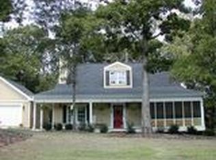 266 Spratlin Ponds Dr, Hull, GA 30646