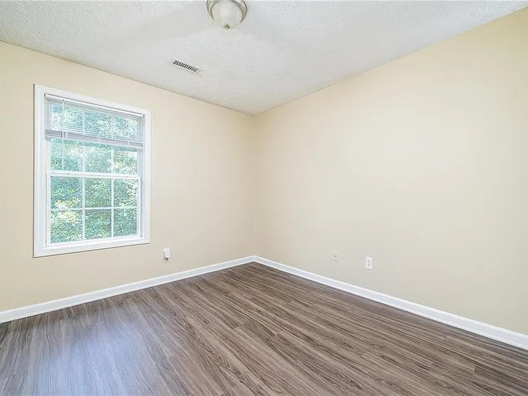 935 Hickory Bend Rd — Photo 13