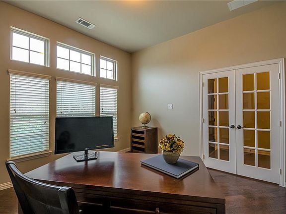 4th image of 4312 Citabria Dr