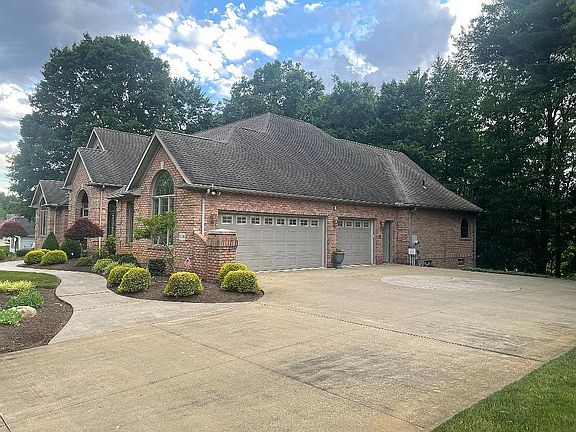 3rd image of 5536 Deer Pines Dr
