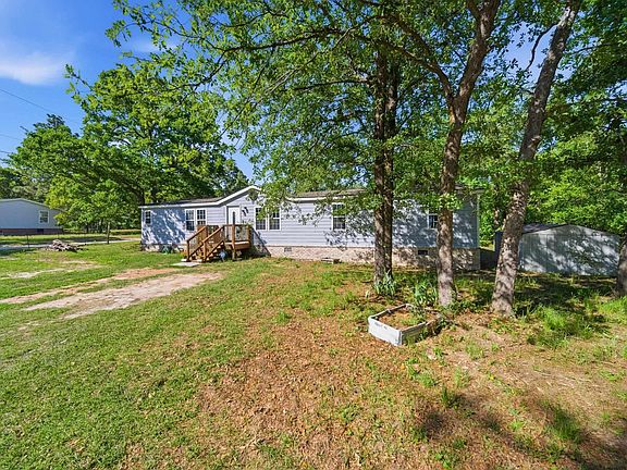 3rd image of 429 Fallaw Rd