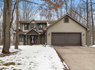 51376 Crooked Oak Dr, Granger, IN