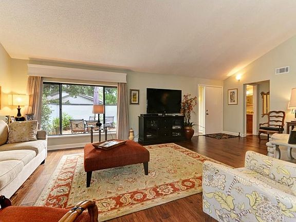 4th image of 4531 Forest Wood Trl #37