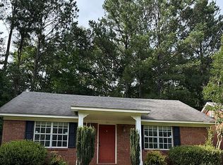 111 Twin Oaks Cv, Oxford, MS 38655