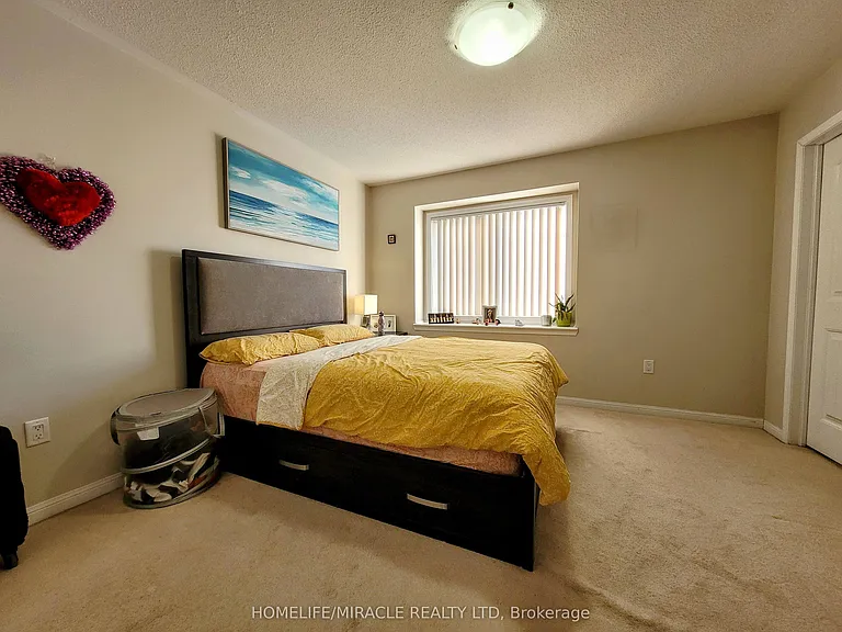 34 Donomore Dr — Photo 20