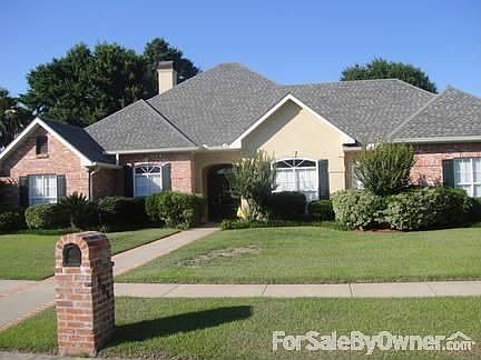 2nd image of 203 Remington Dr