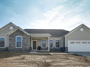 1218 Hermosa Dr, Troy, OH 45373