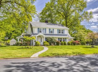 30 John St, Demarest, NJ 07627