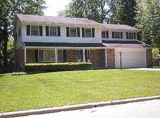 2nd image of 4541 Brookhurst Rd