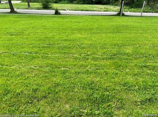 2216 Magnolia St, Detroit, MI 48208