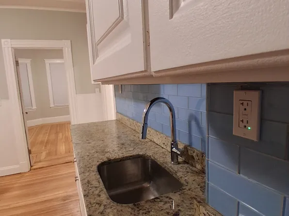 394 Ashmont St #3, Dorchester Center, MA 02124